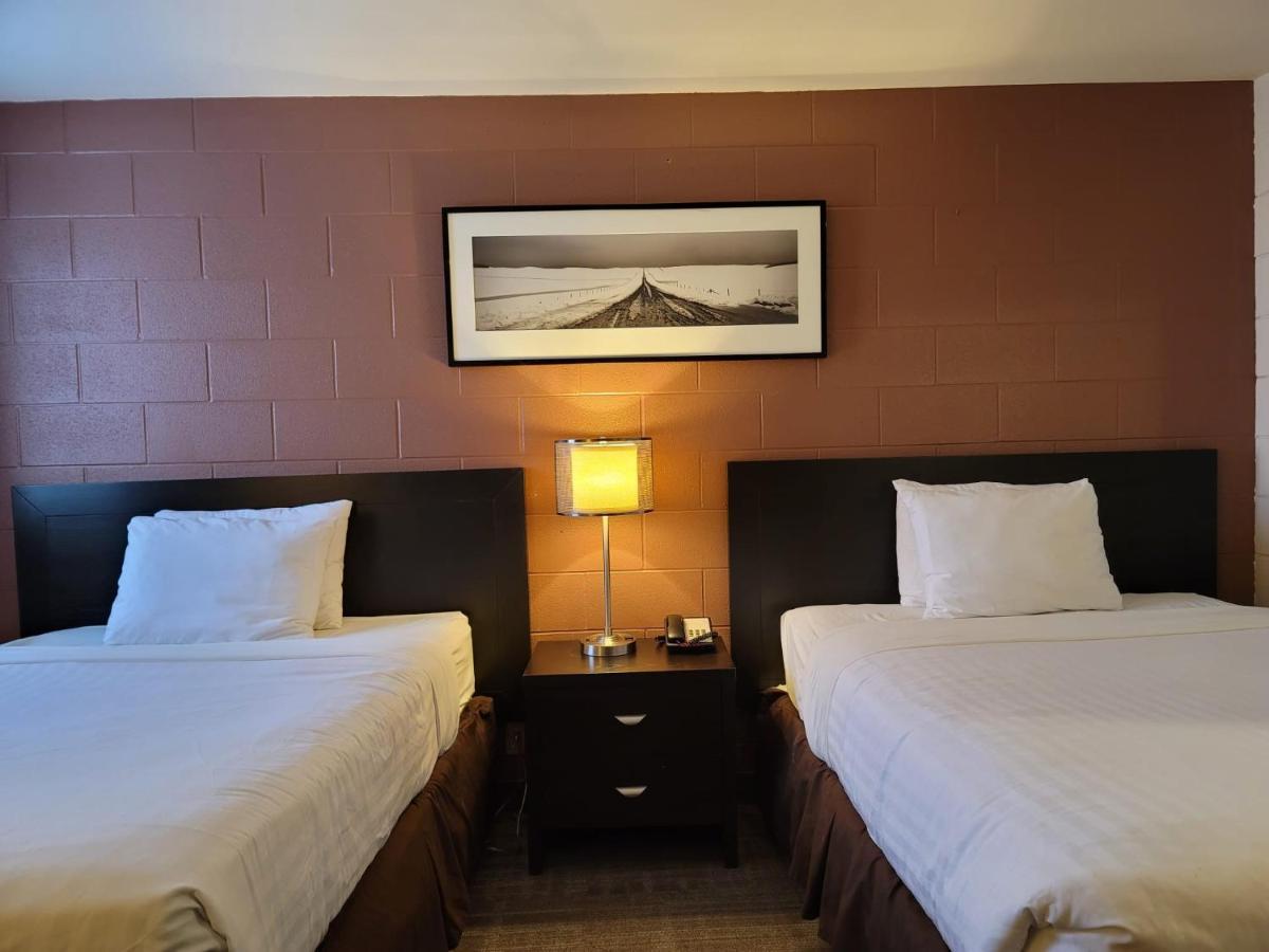 Roadking Inns Motel YYC Buitenkant foto