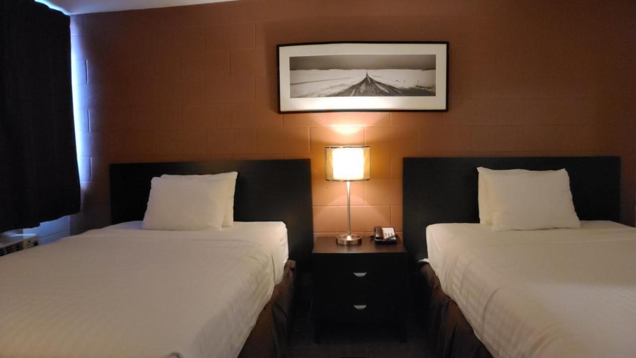 Roadking Inns Motel YYC Buitenkant foto